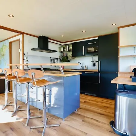 Chalet Happy Campers